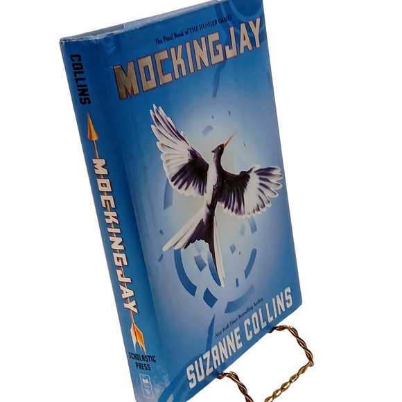 MOCKING JAY - The Final Book of THE HUNGER GAMES By Suzanne Collins - Picture 2 of 6